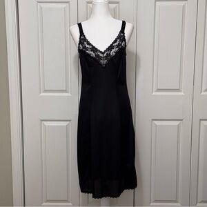 Vintage Maidenform Something Special Full Slip Dress Black Silky Nylon Size 32